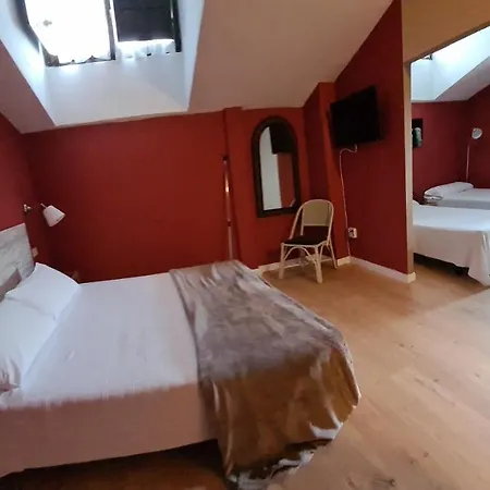 Colegiata 3* Santillana del Mar