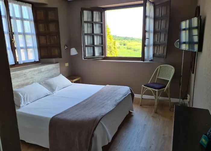 Colegiata 3* Santillana del Mar