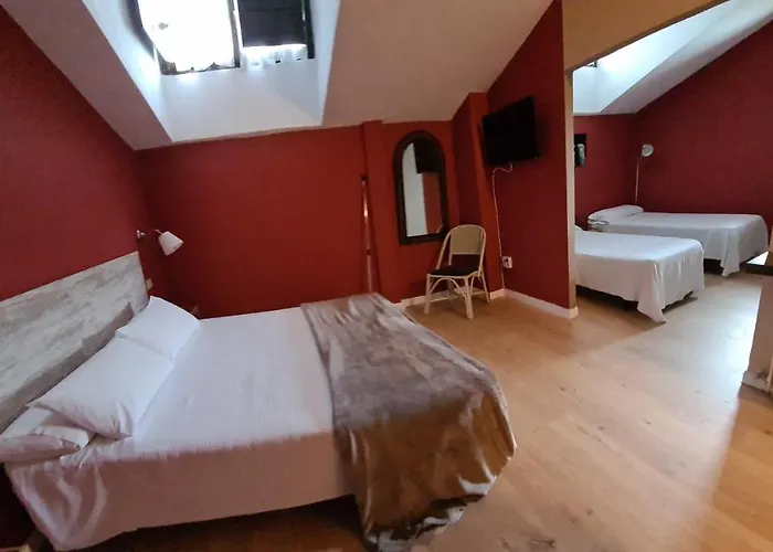 Colegiata 3* Santillana del Mar